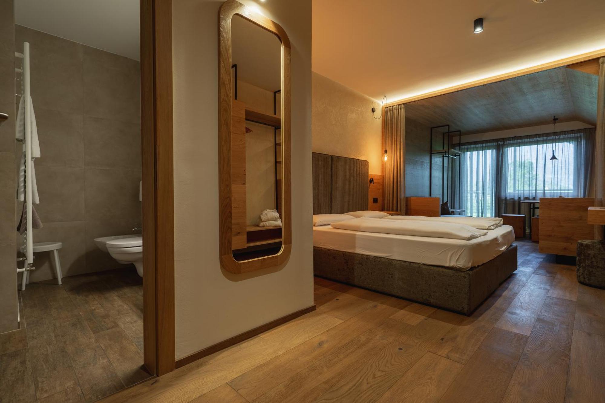 Hotel Krondlhof Brunico Bagian luar foto