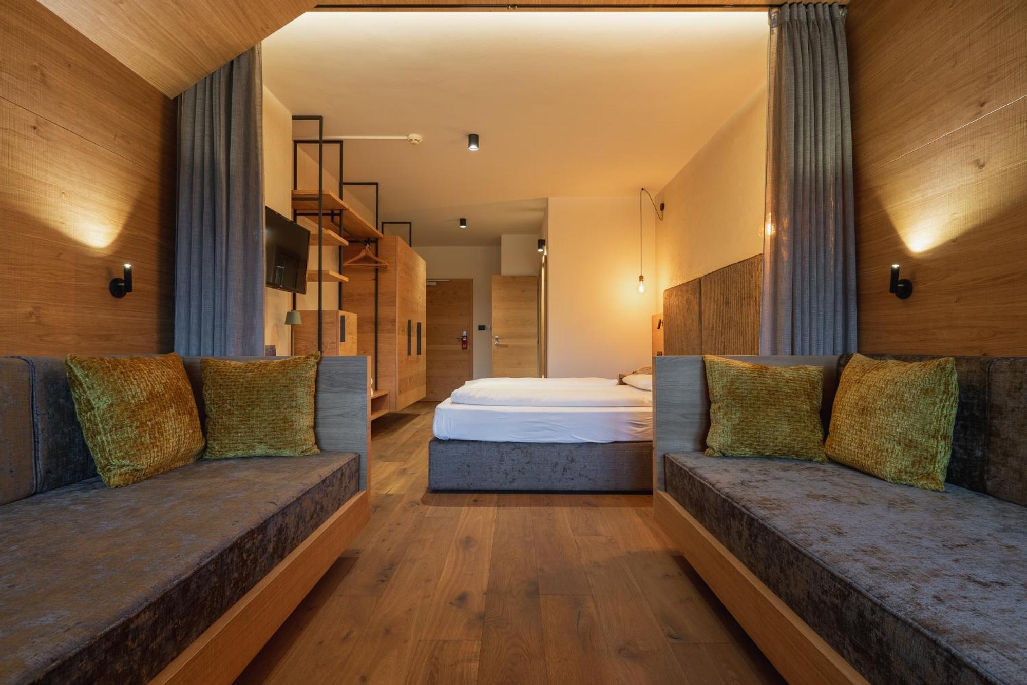 Hotel Krondlhof Brunico Bagian luar foto