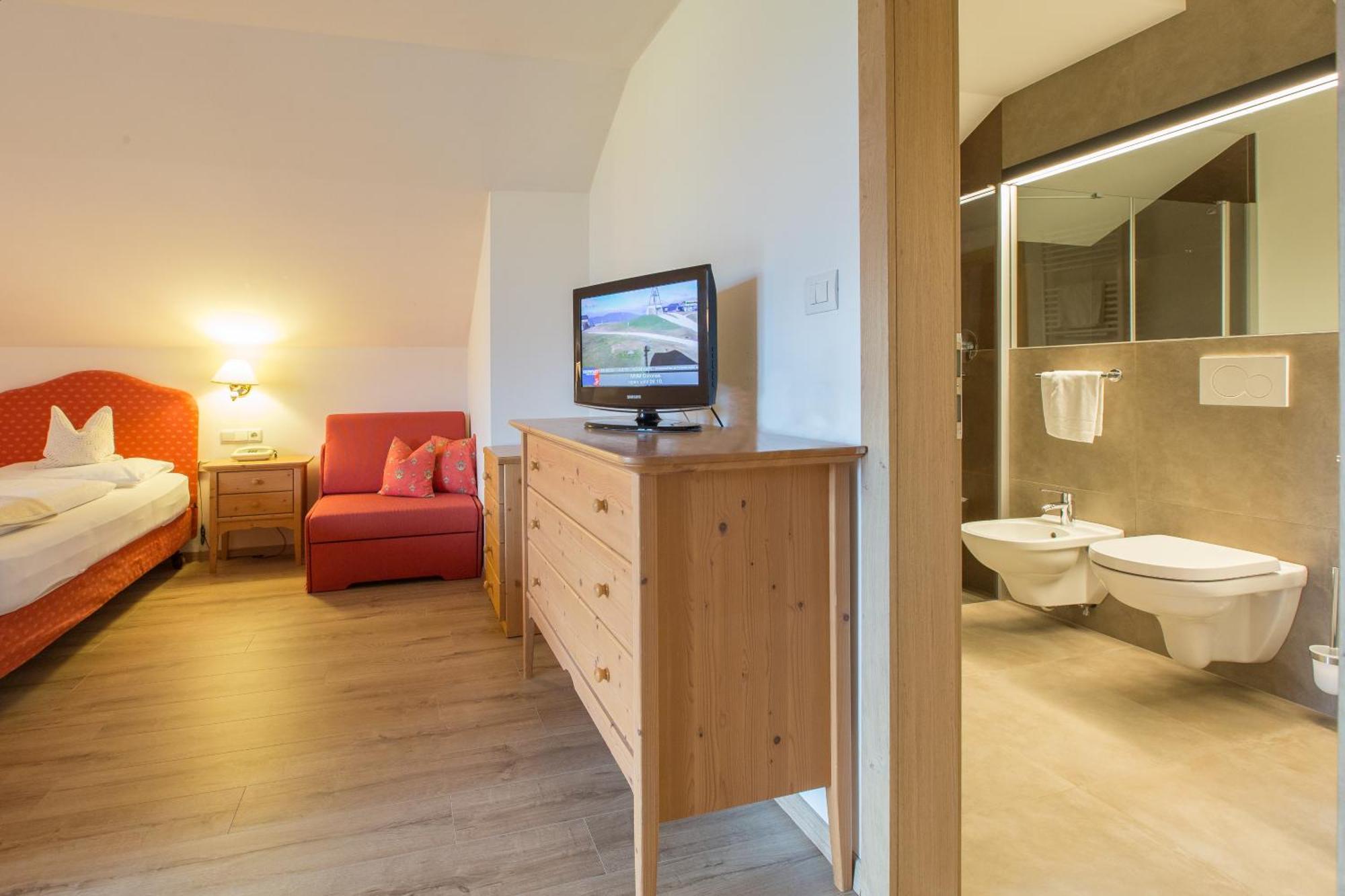 Hotel Krondlhof Brunico Ruang foto