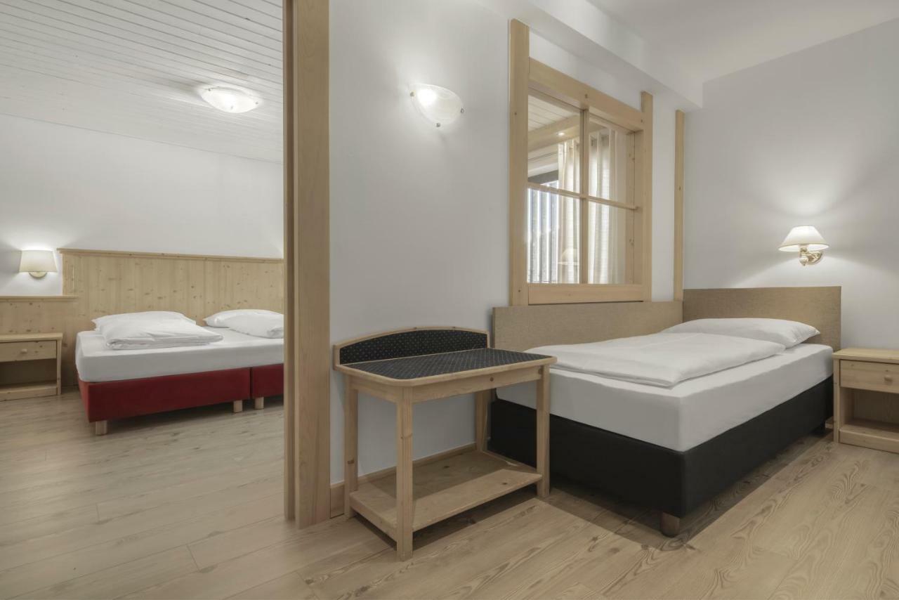Hotel Krondlhof Brunico Bagian luar foto