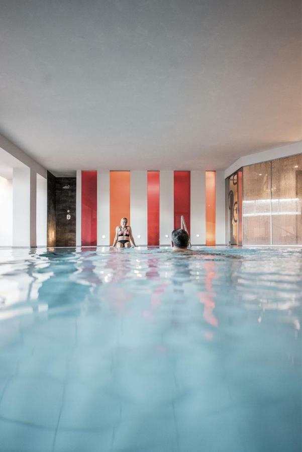 Hotel Krondlhof Brunico Bagian luar foto