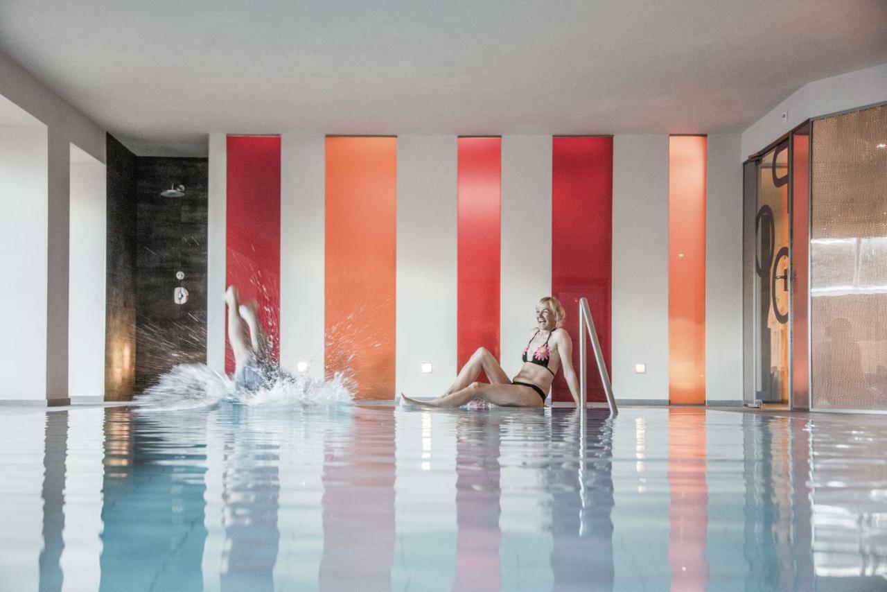 Hotel Krondlhof Brunico Bagian luar foto